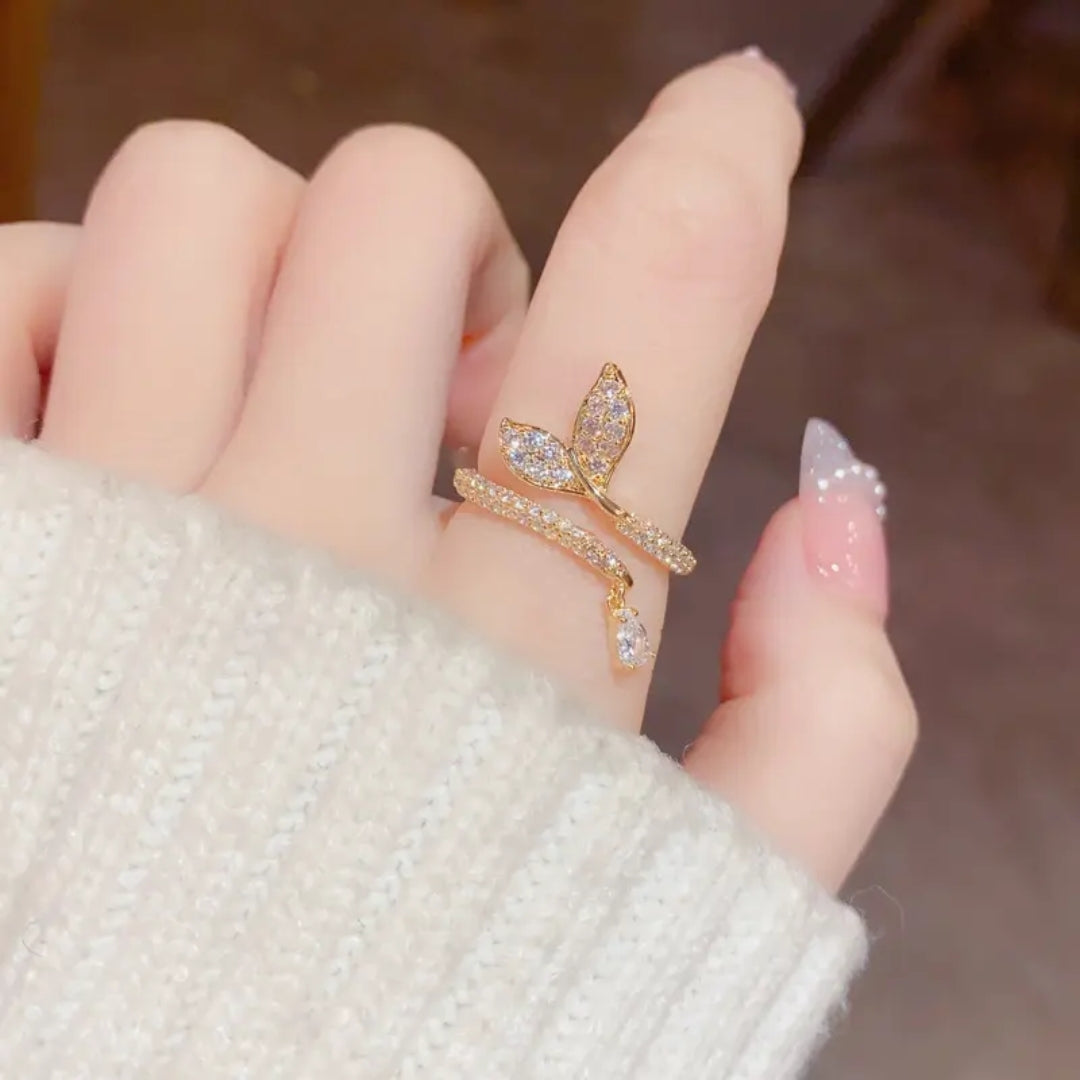 Coiled Radiance Ring