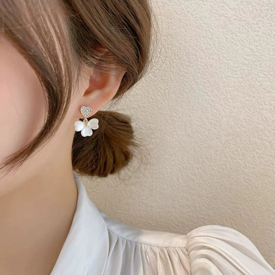 Petal Love Studs Earrings