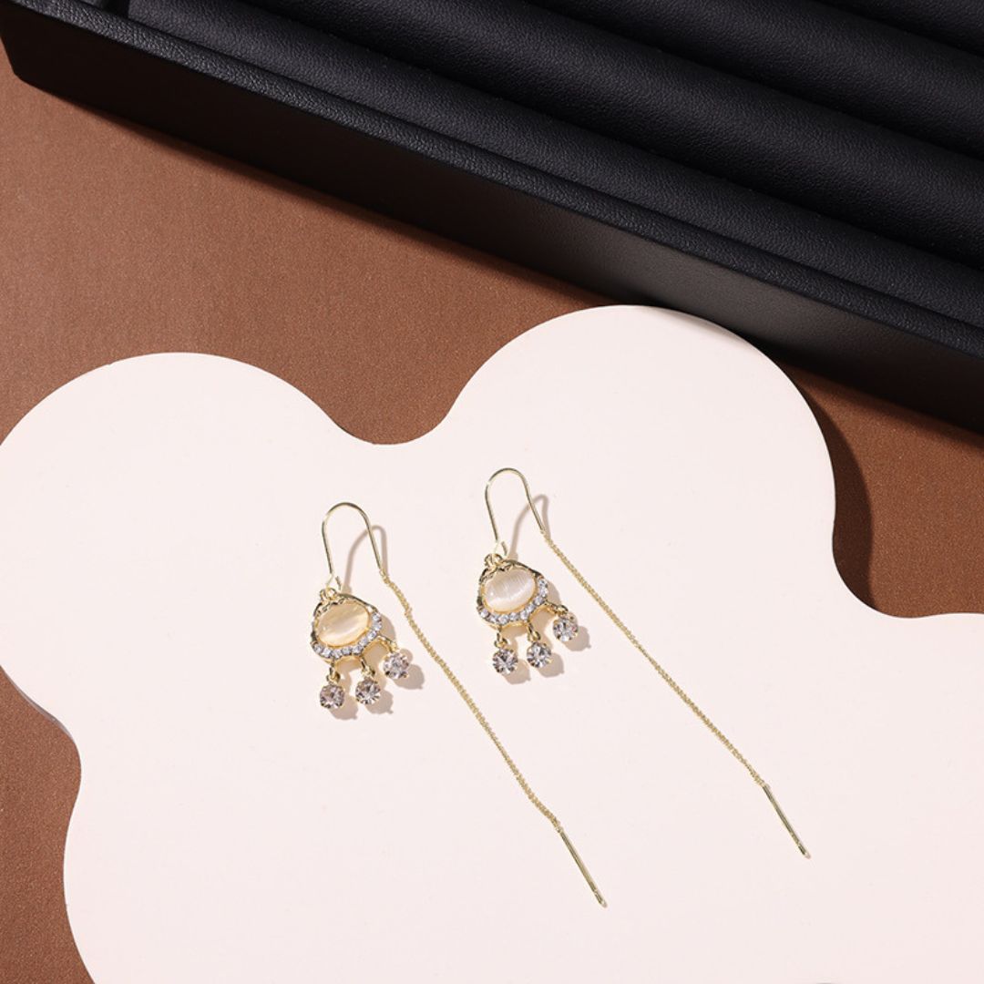 Glimmering Feline Eye Dangles Earrings