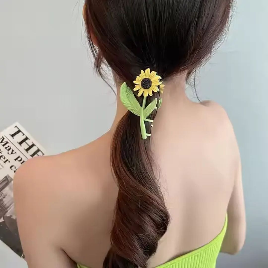 Summer Bloom Hair Claw