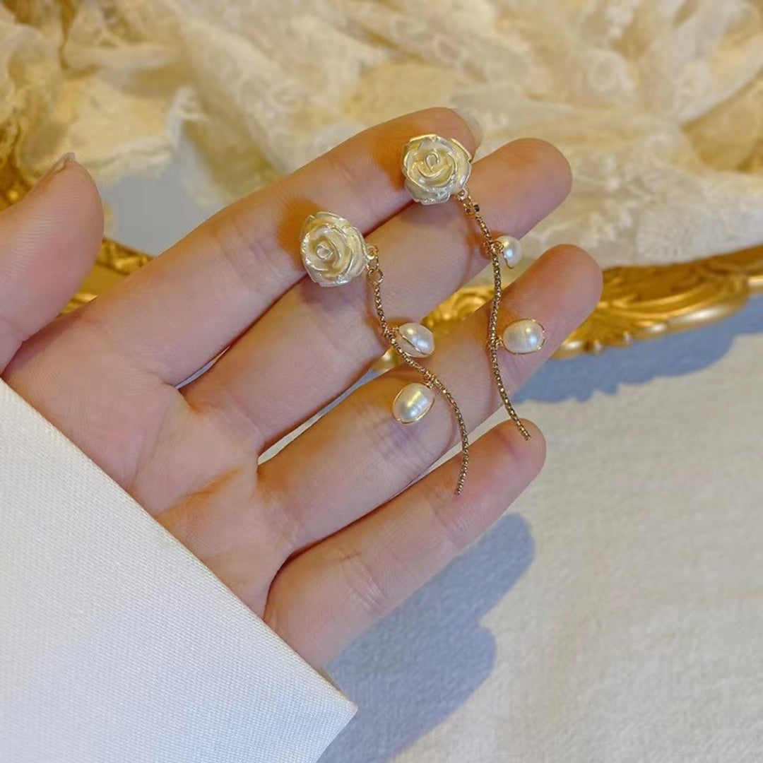 Whispering Rose Pearls Earring
