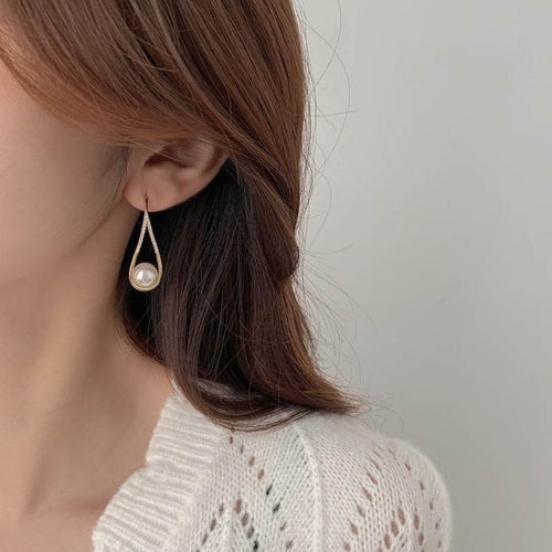 Pearlova Graceful Teardrops Earring
