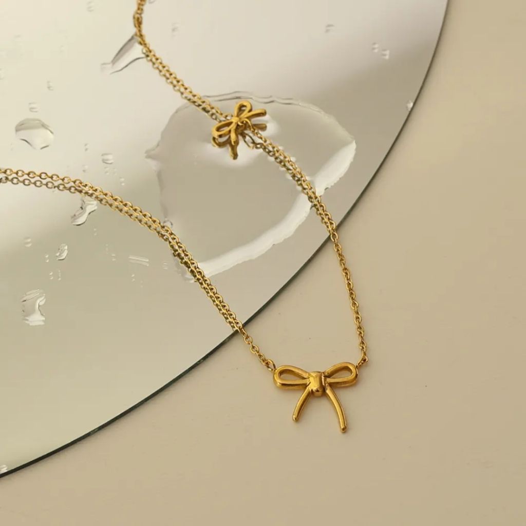 Luxe Loop Bow Necklace