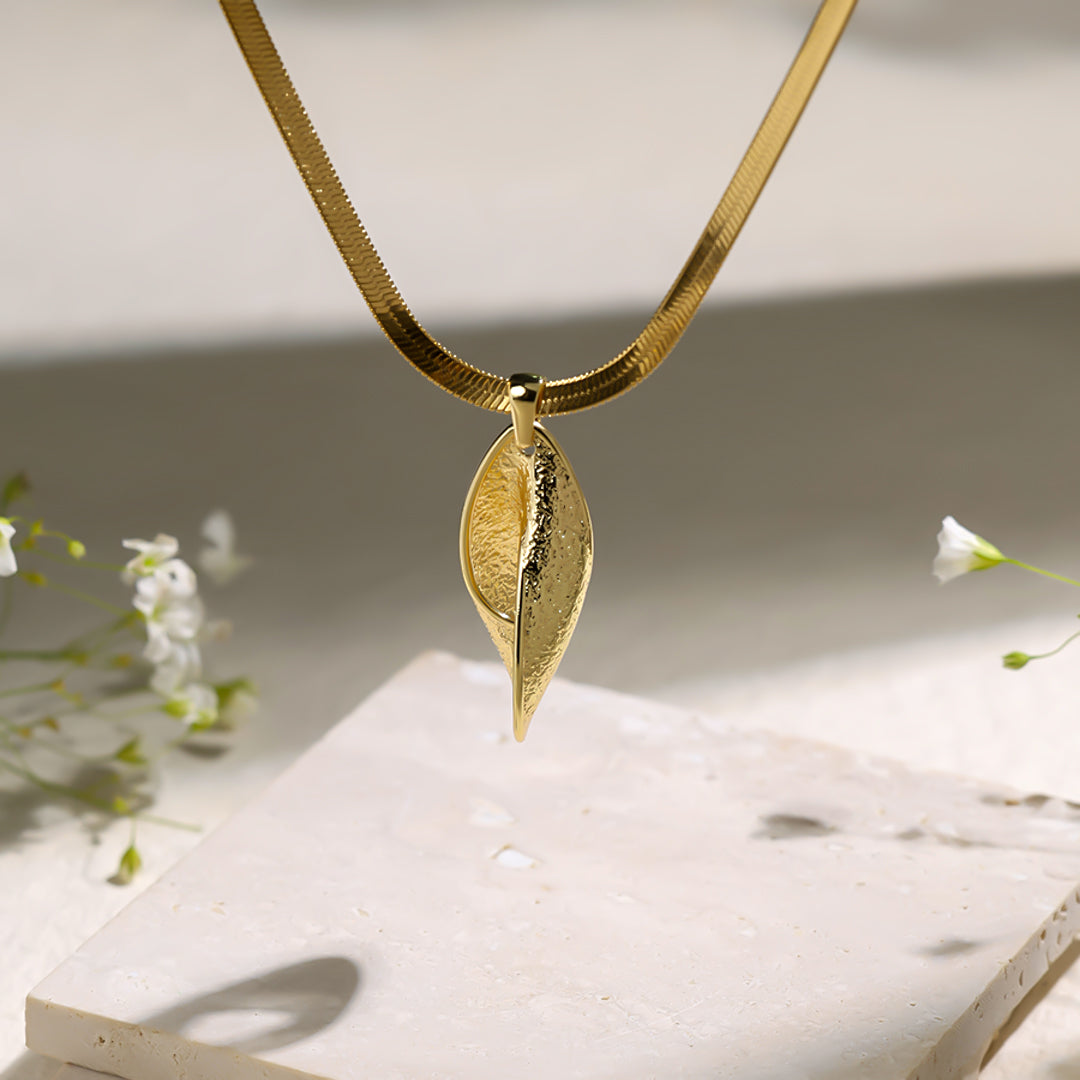 Blind Date Statement Neckpiece