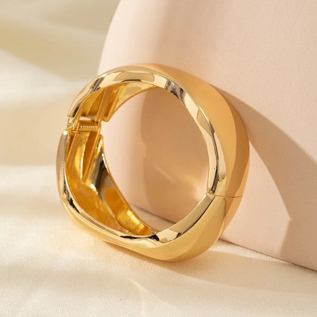 GleamTwirl Bracelet