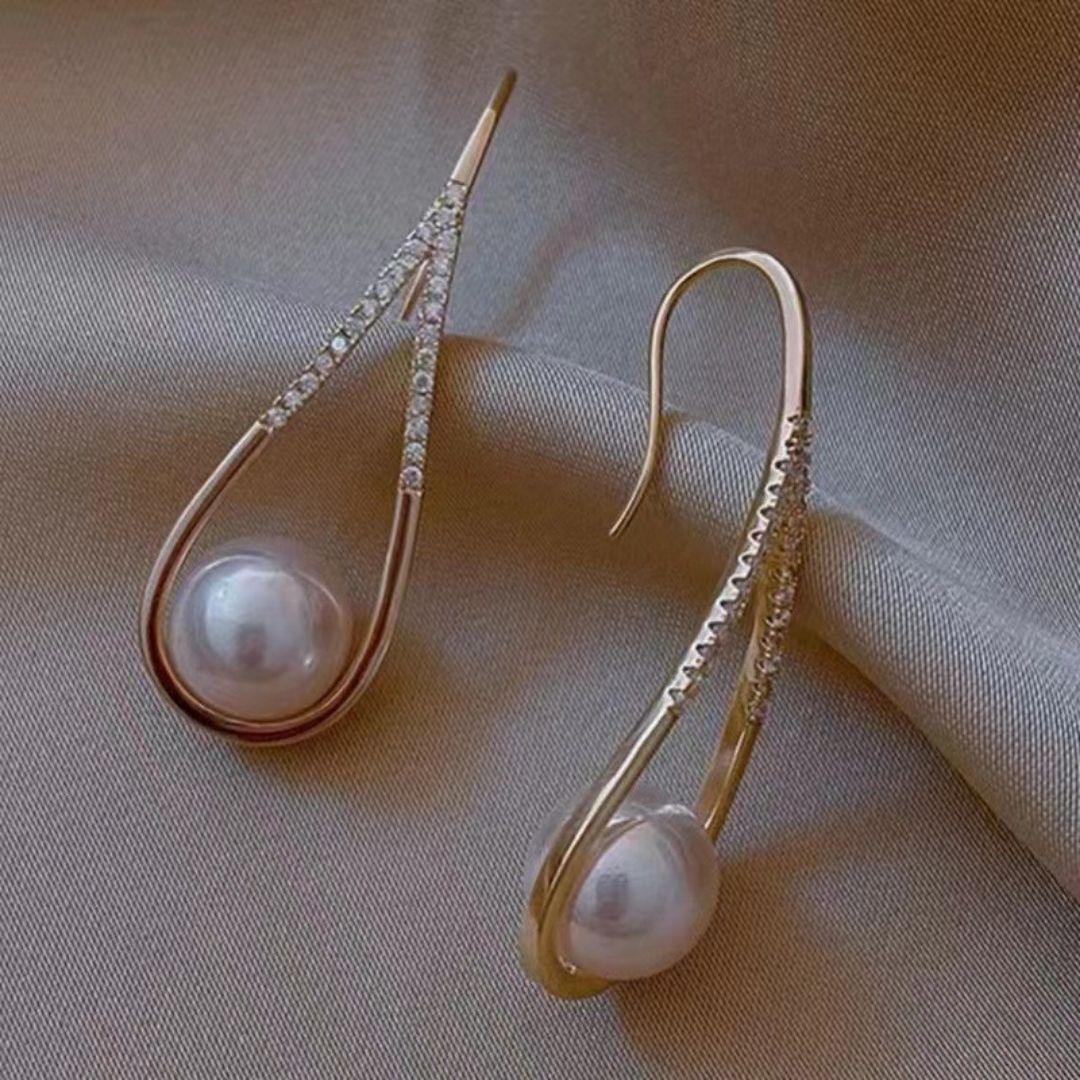 Pearlova Graceful Teardrops Earring