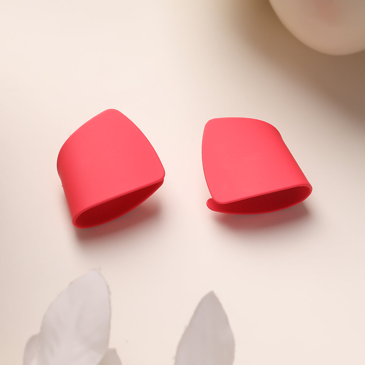 Rosy Romance studs Earrings