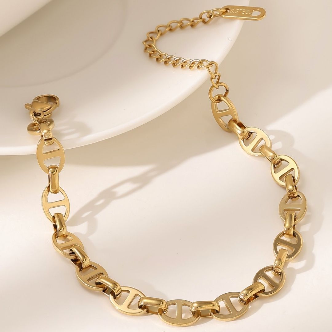 Regatta Gold Chain Bracelet