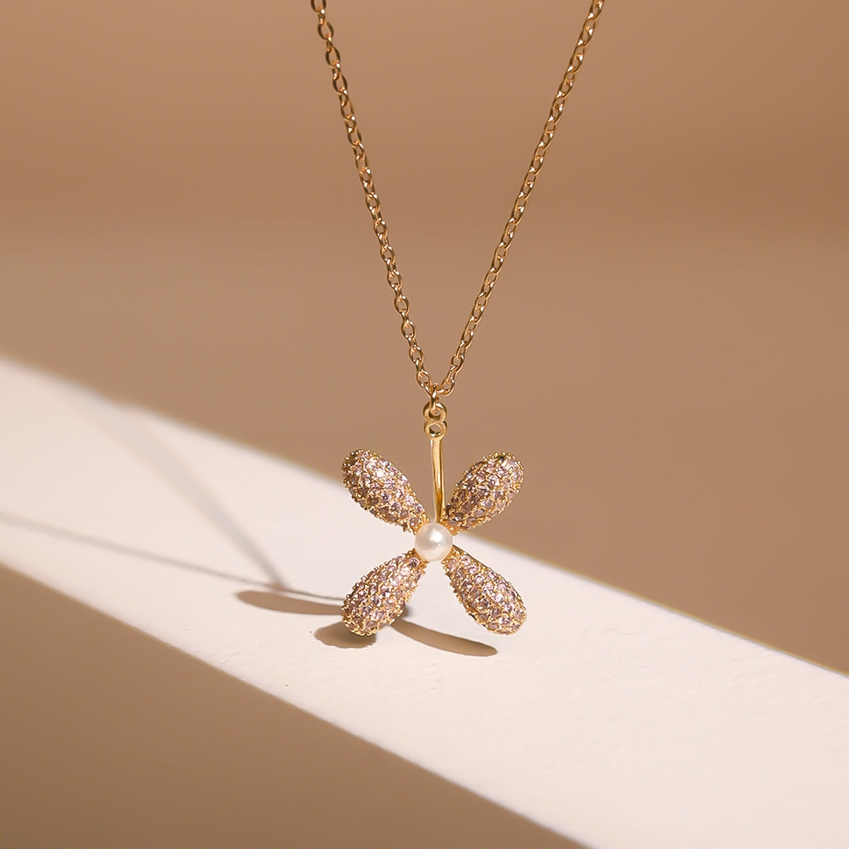Cosmic Pearl Shine Necklace
