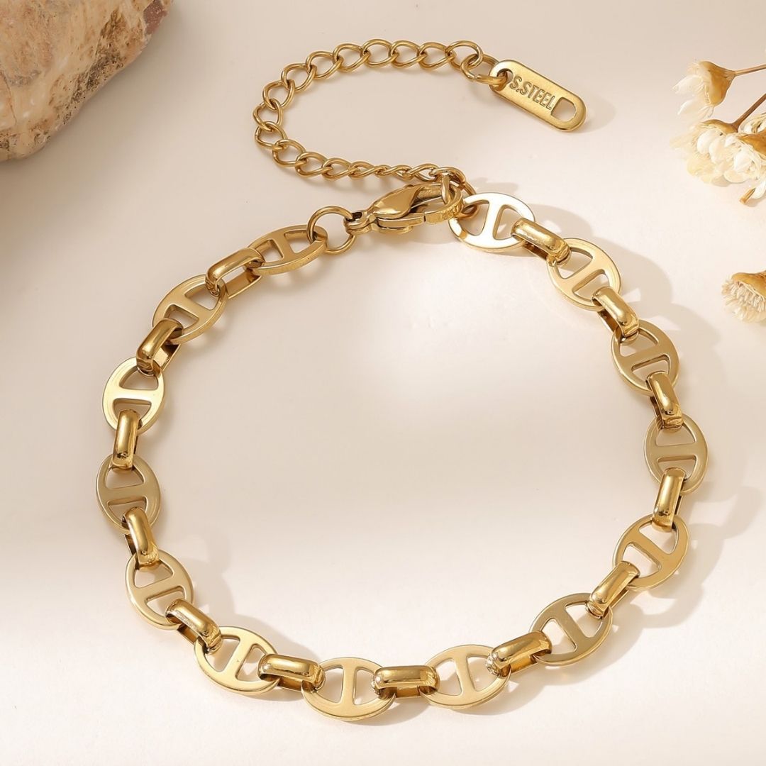 Regatta Gold Chain Bracelet