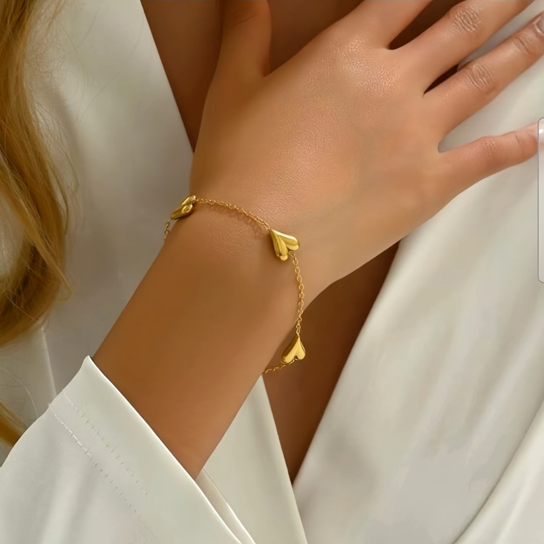 Golden Heartstrings Bracelet