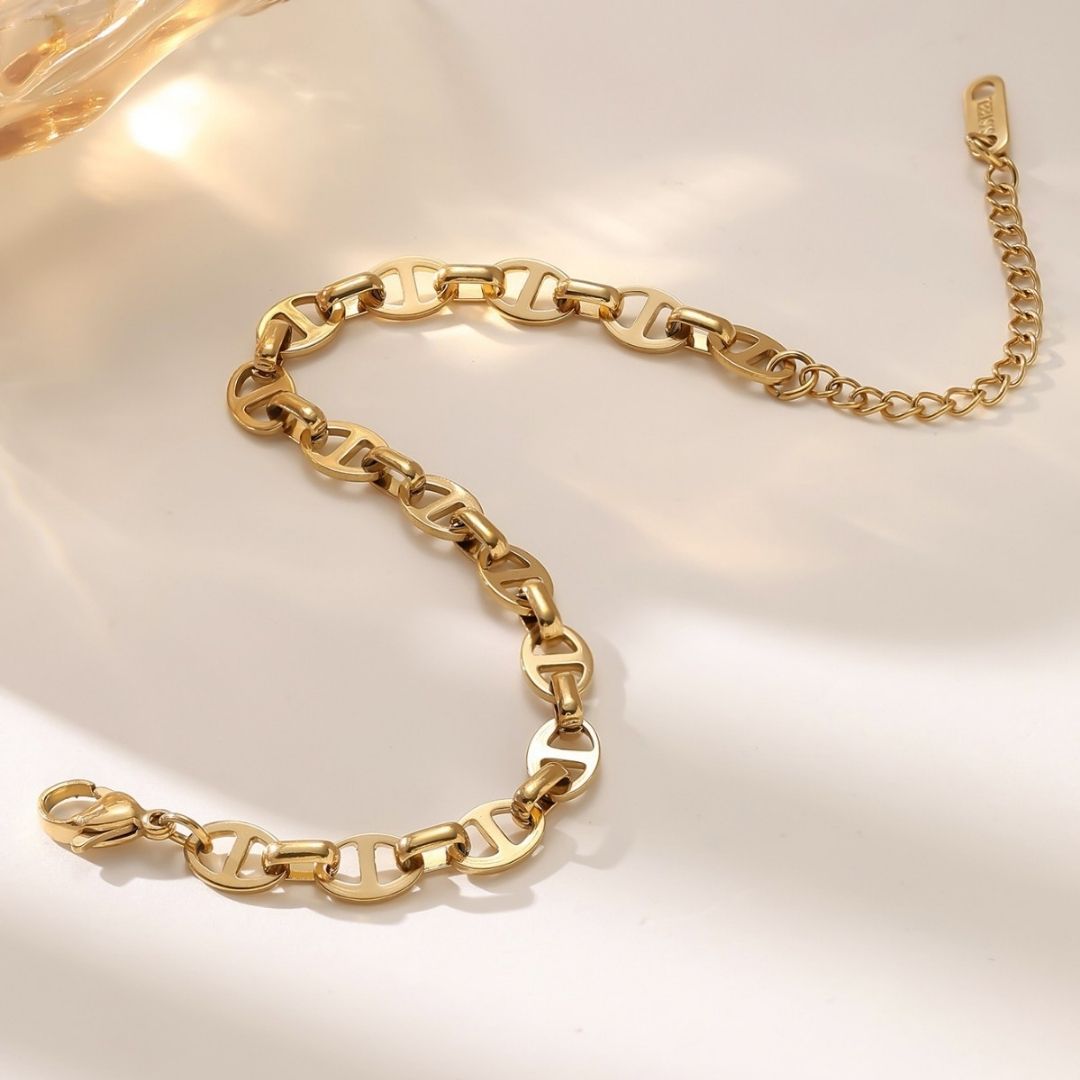 Regatta Gold Chain Bracelet