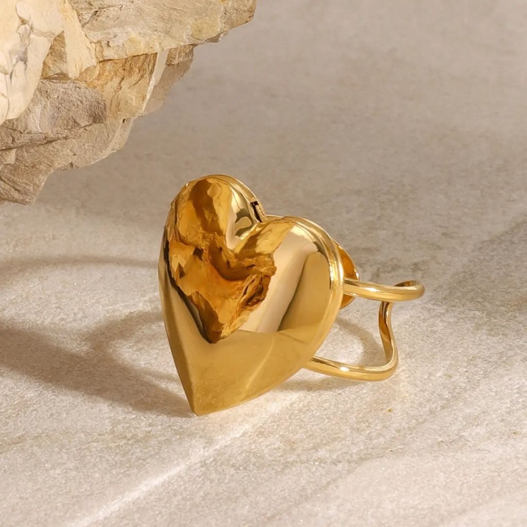 Glossy Heart Ring