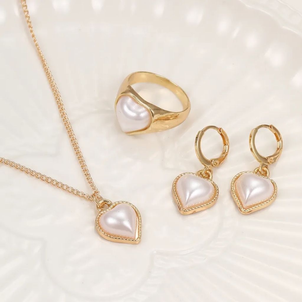 Luxe Love Charm Neckpiece Set