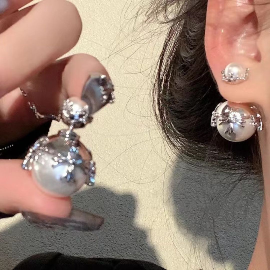 Majestora Luxe Pearl Studs Earrings