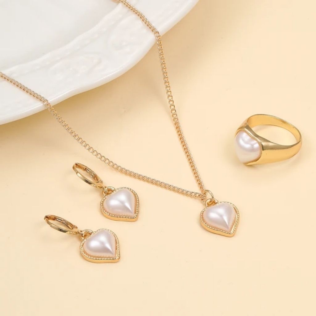 Luxe Love Charm Neckpiece Set