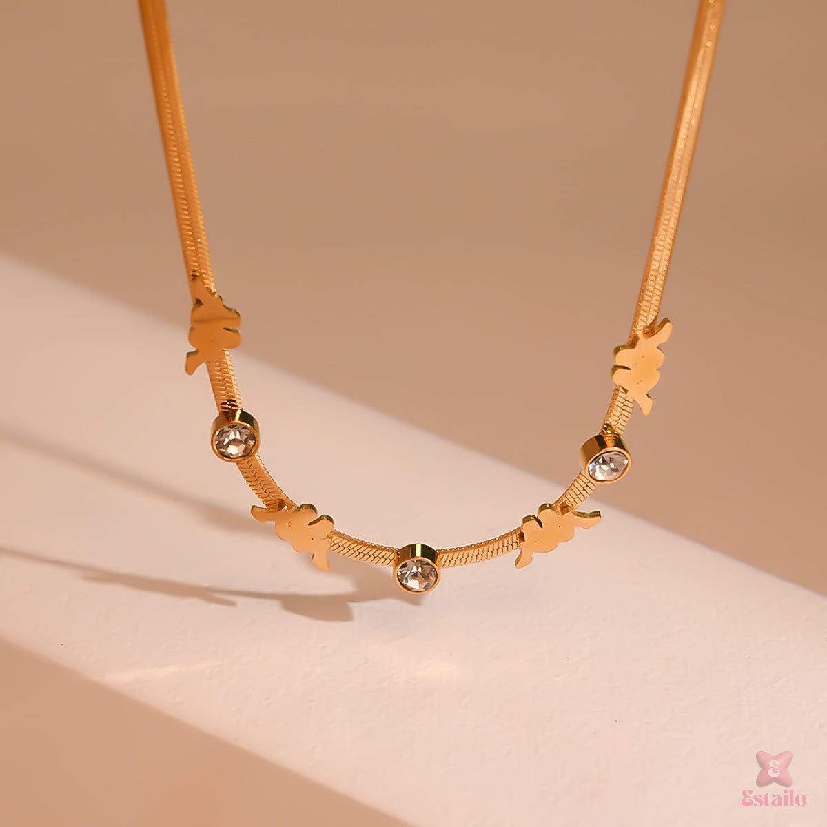 Regal Gleam Necklace