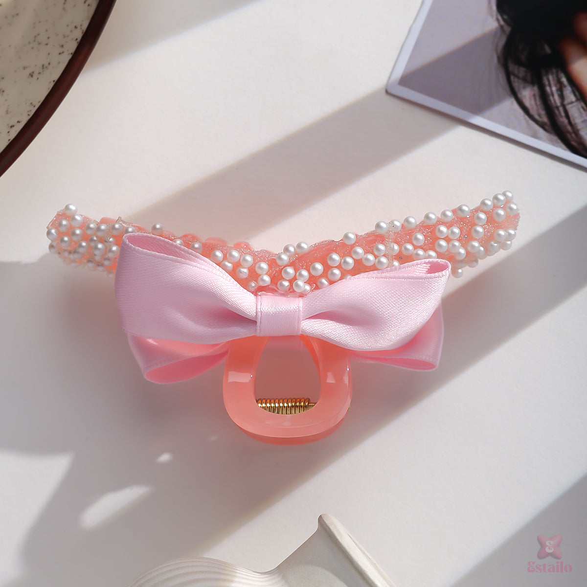 Rose bud Bow Claw