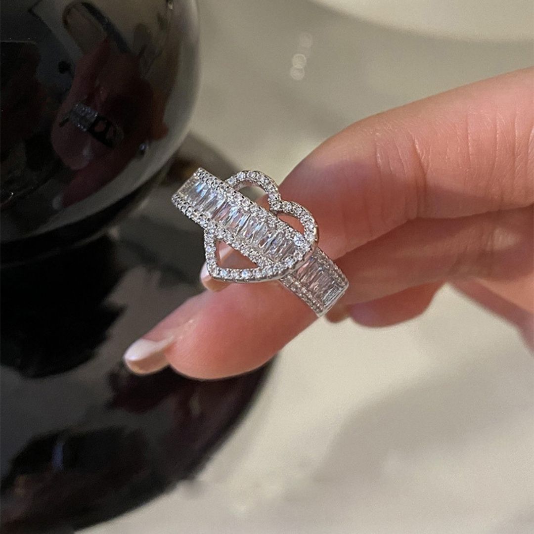 Everlasting Heart Glow Ring