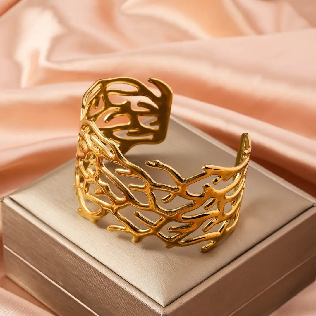 Elegant Glow Bracelet