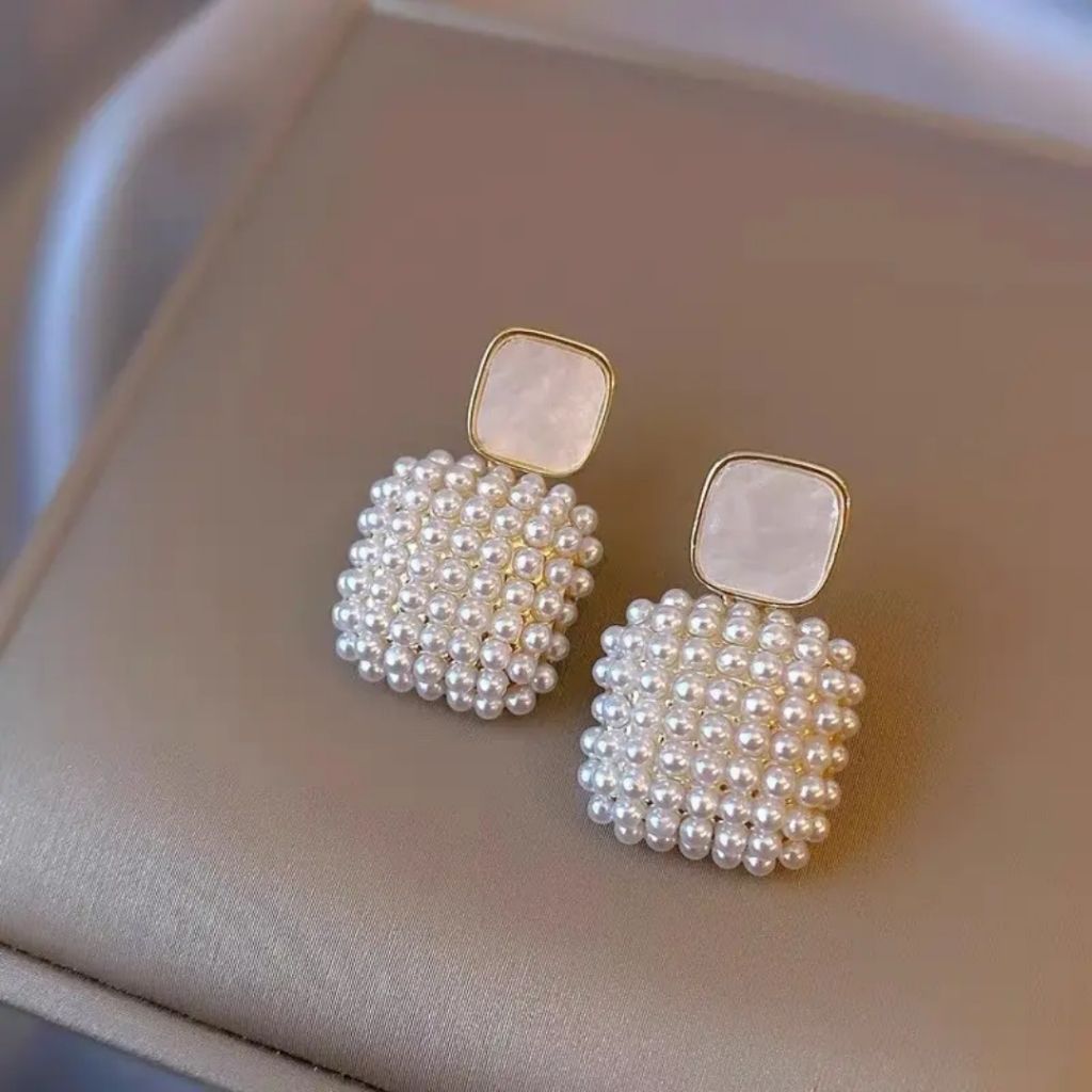Pearl Pop Hoops Earrings