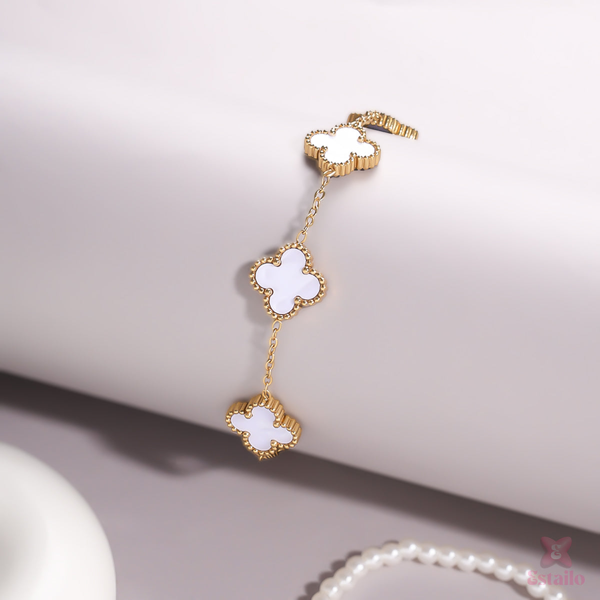 Clover Grace Chain Bracelet