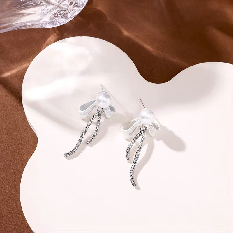 Celestial Pearl Ribbons Earrings
