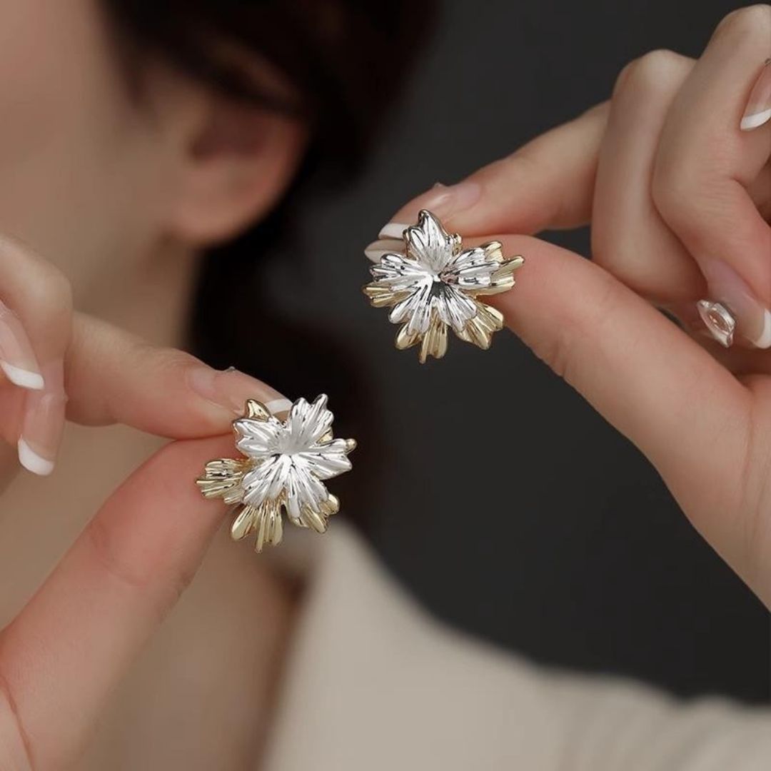 Two-Tone Petals Studs Earrings