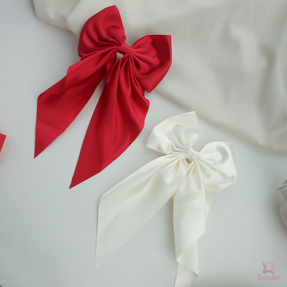 Frosted Petal Clip (pack of 2)