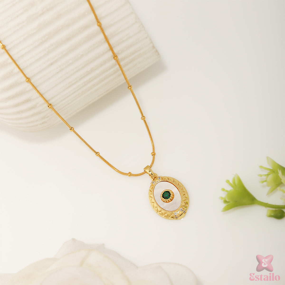 Emerald Gaze Pendant