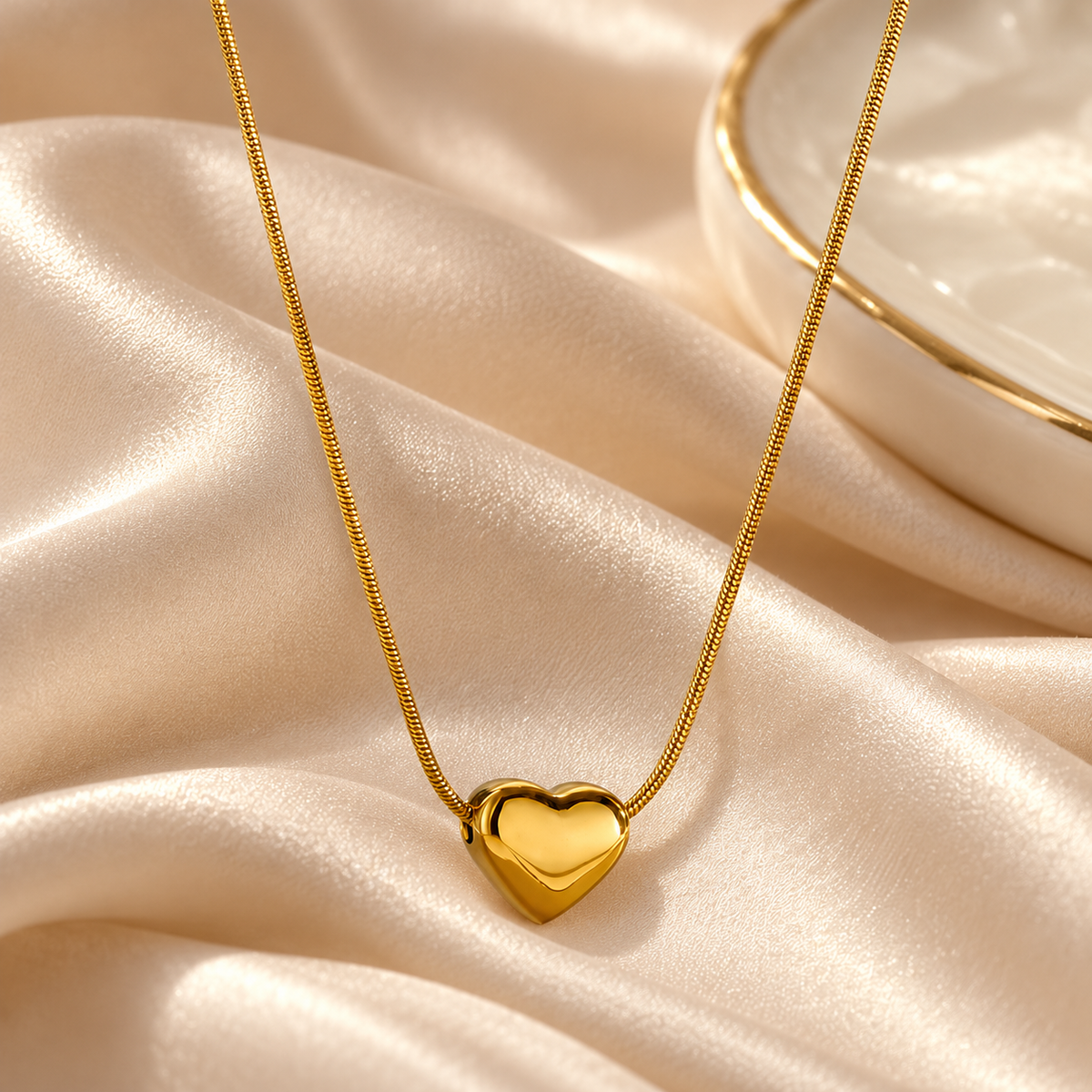Chic Heart Necklace