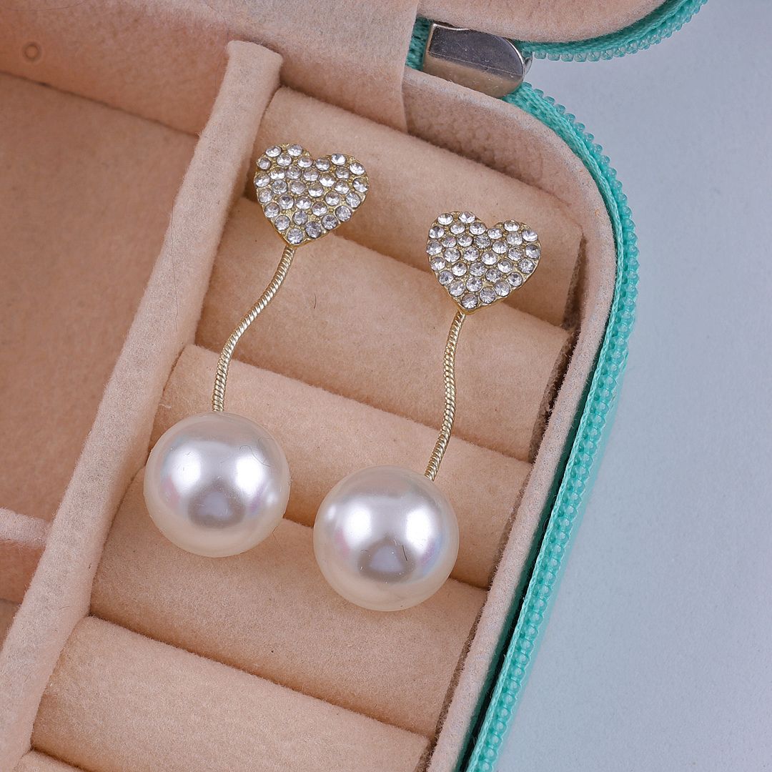 A Pearl Of heart  Earrings