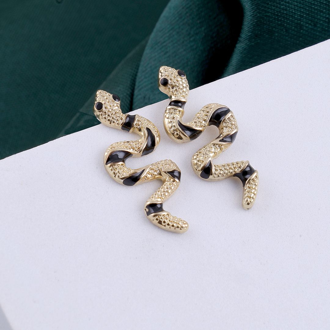 Dainty Chic Snake Earrings