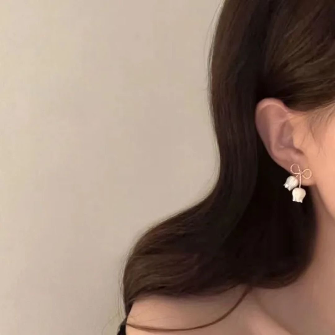 Take A bow earrings