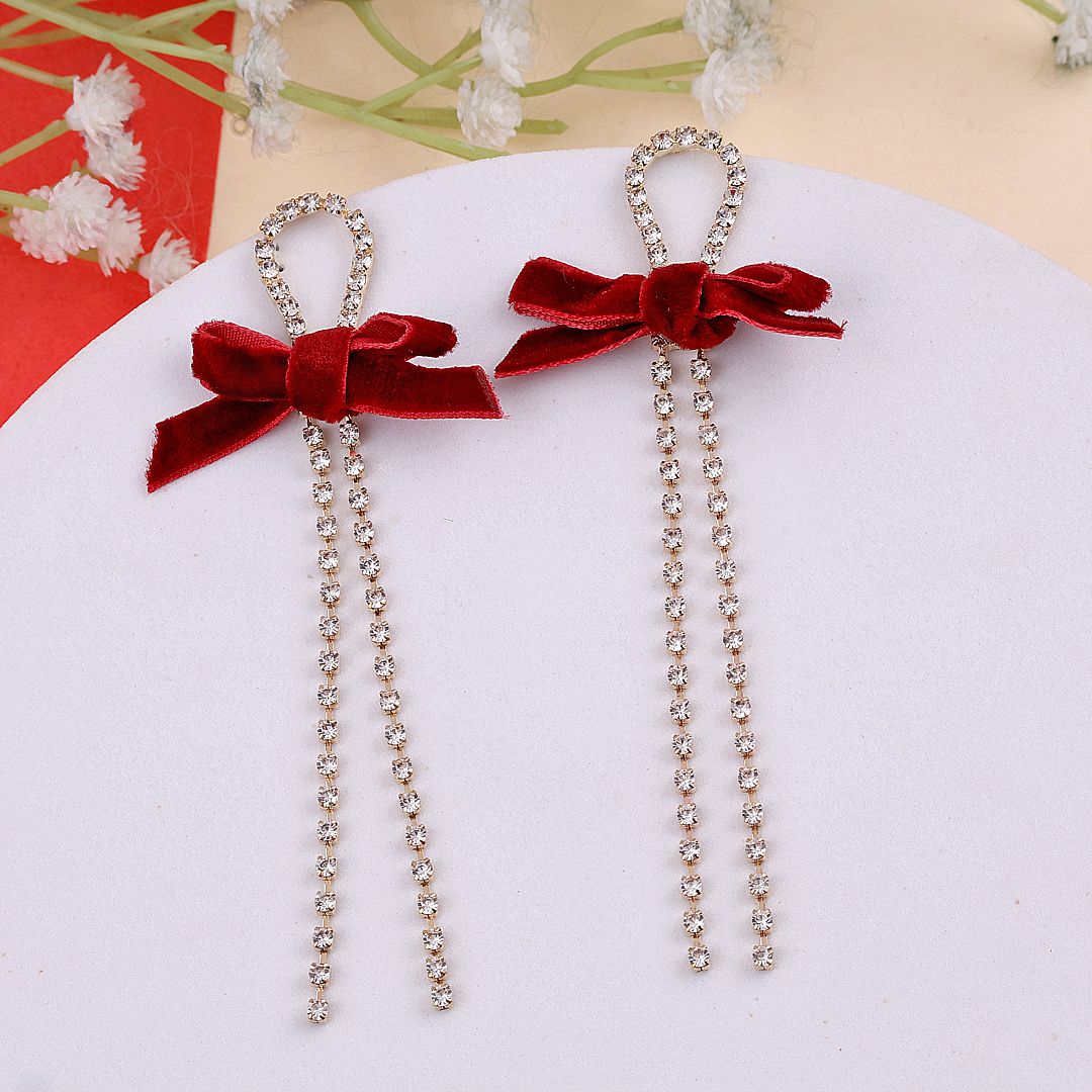 Bling Blogger Bow Chain Earring