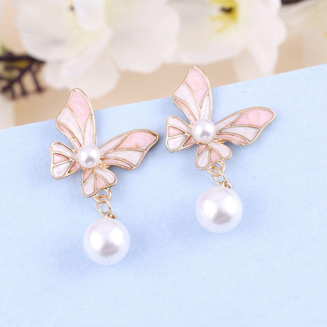 A Pearl Of butterfly Earrings