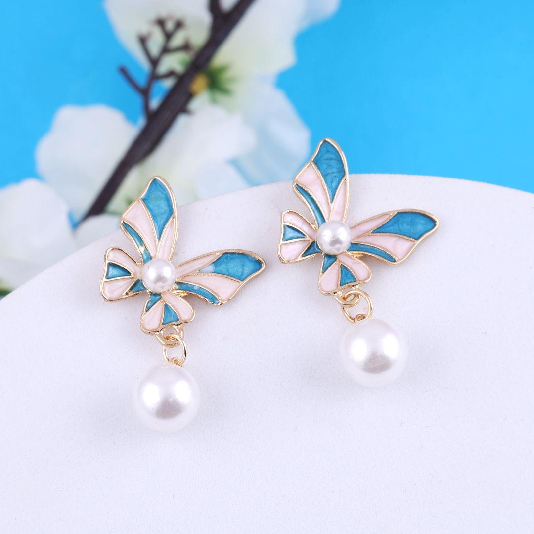 A Pearl Of butterfly Earrings