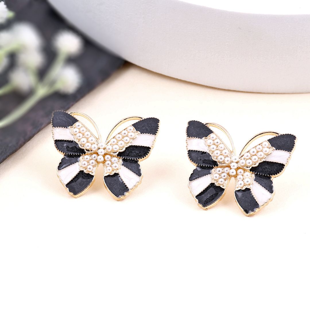 A Pearl Of butterfly Earrings