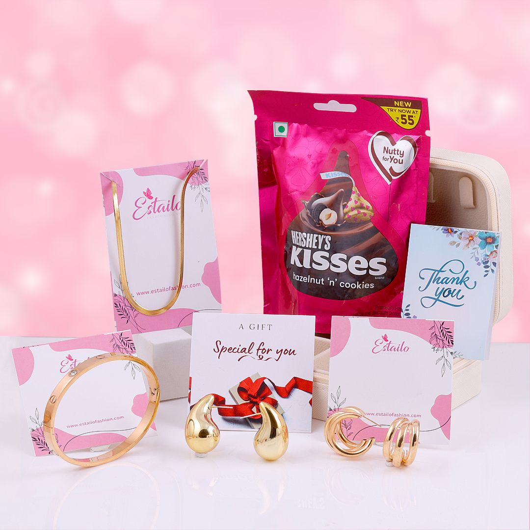 For the Party girl Gift Hamper + Jewellery organiser