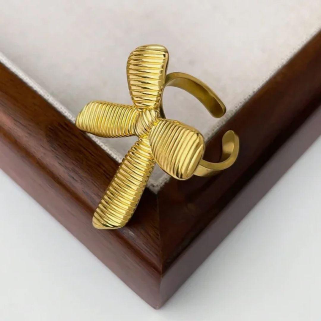 Dream Bow Ring