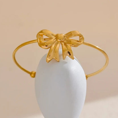 Golden Bow Bracelet