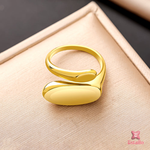 Golden Sleek Statement Ring