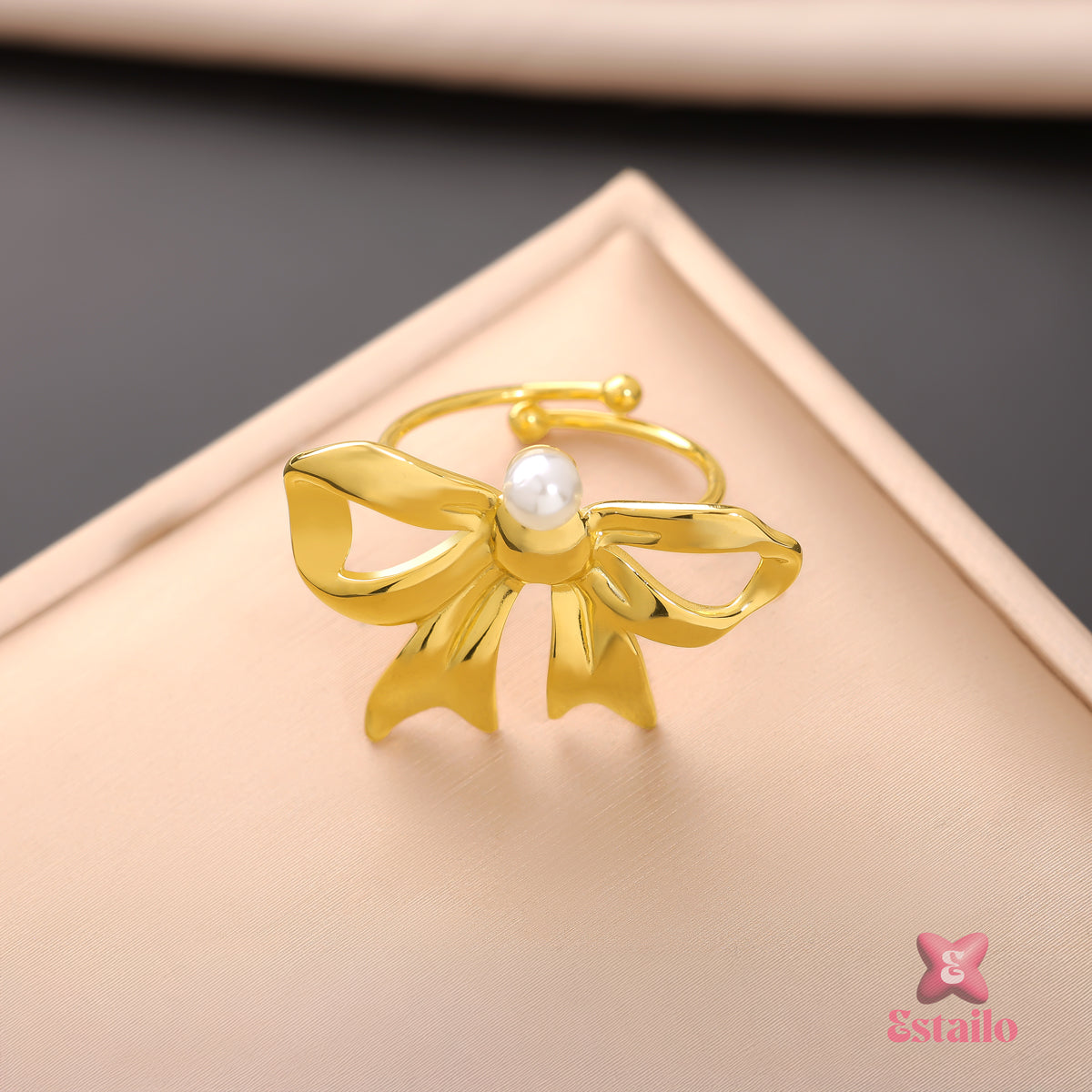 Chic Bow & Pearl Ring