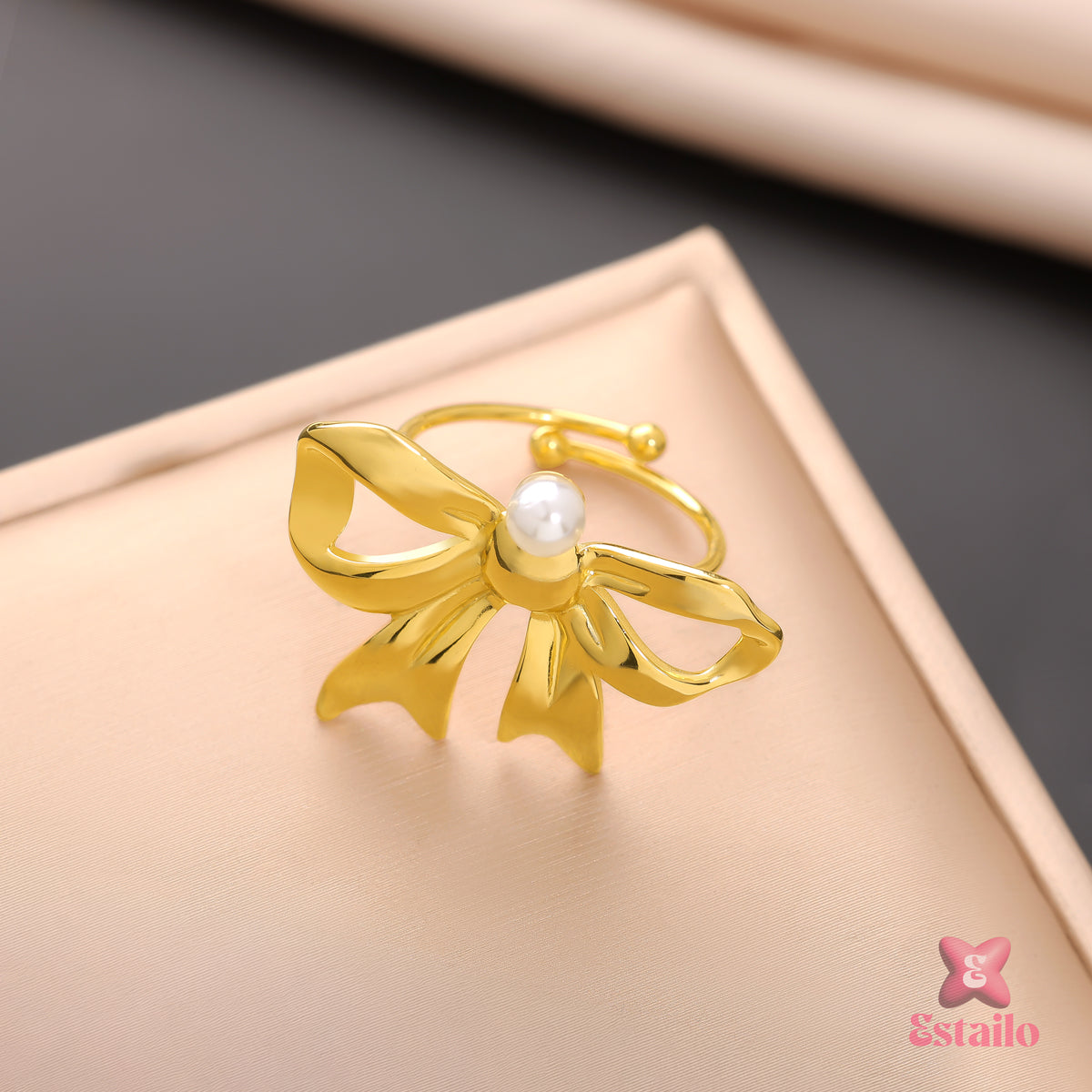 Chic Bow & Pearl Ring