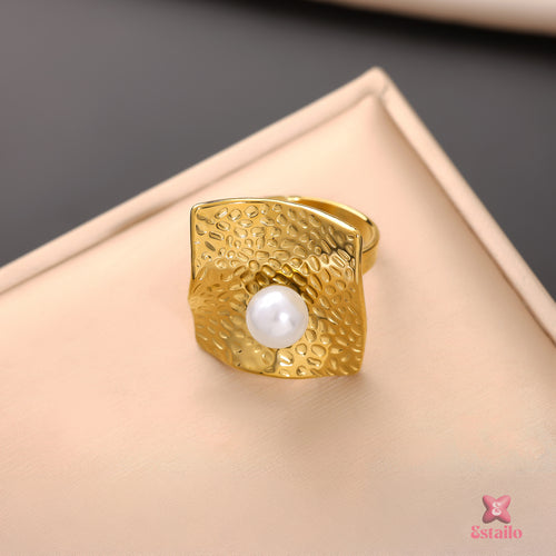 Modern Heirloom Pearl Ring