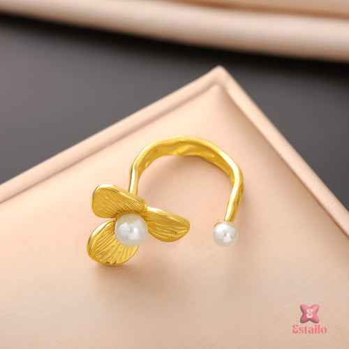 Gilded Lily Ring