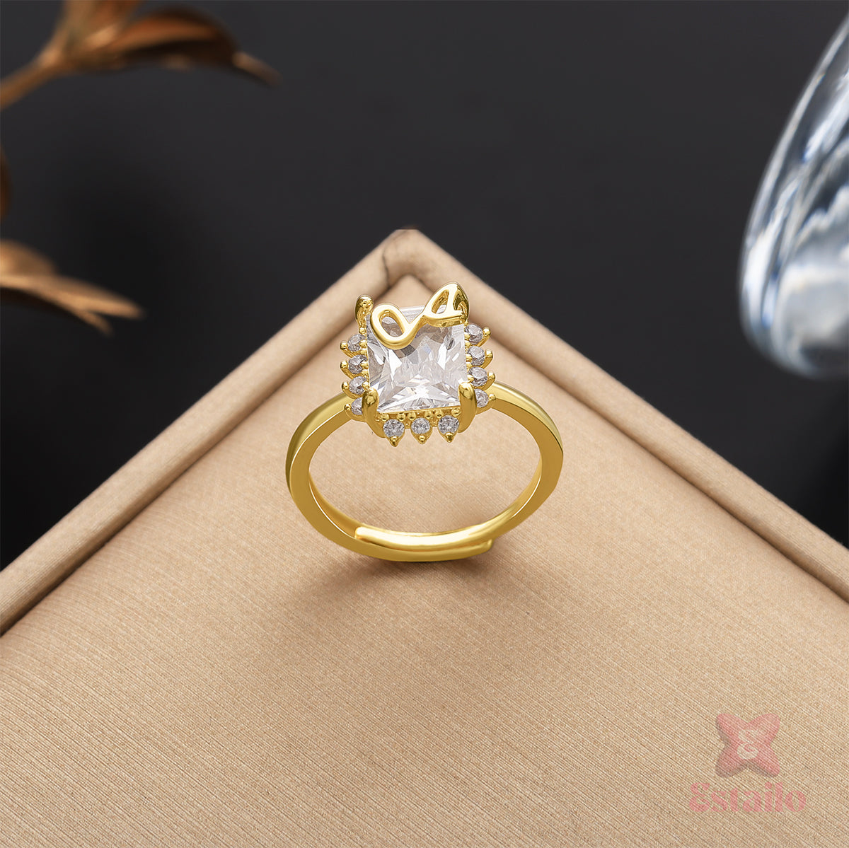 Sparkling Stone Ring