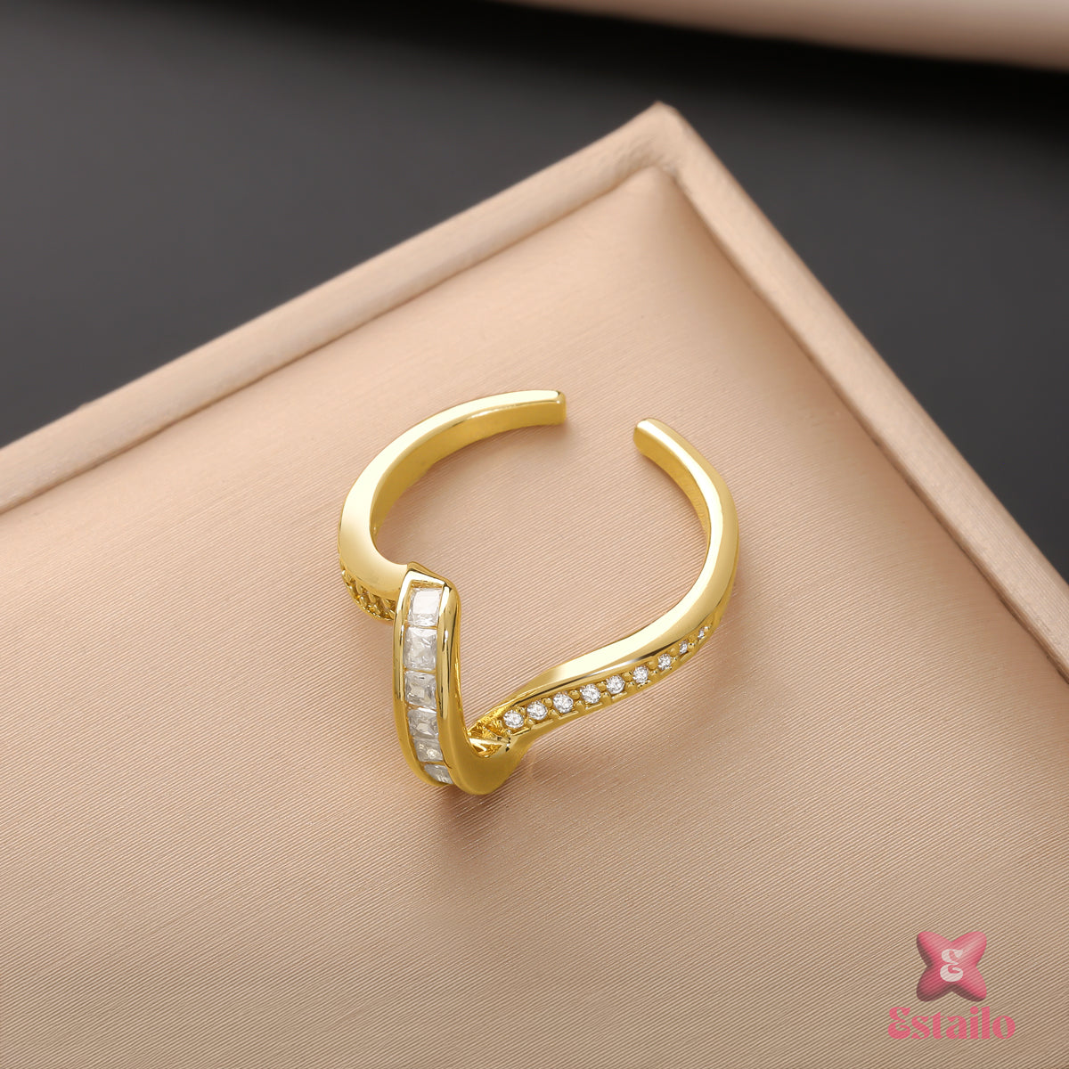 Dazzling Whisper Ring