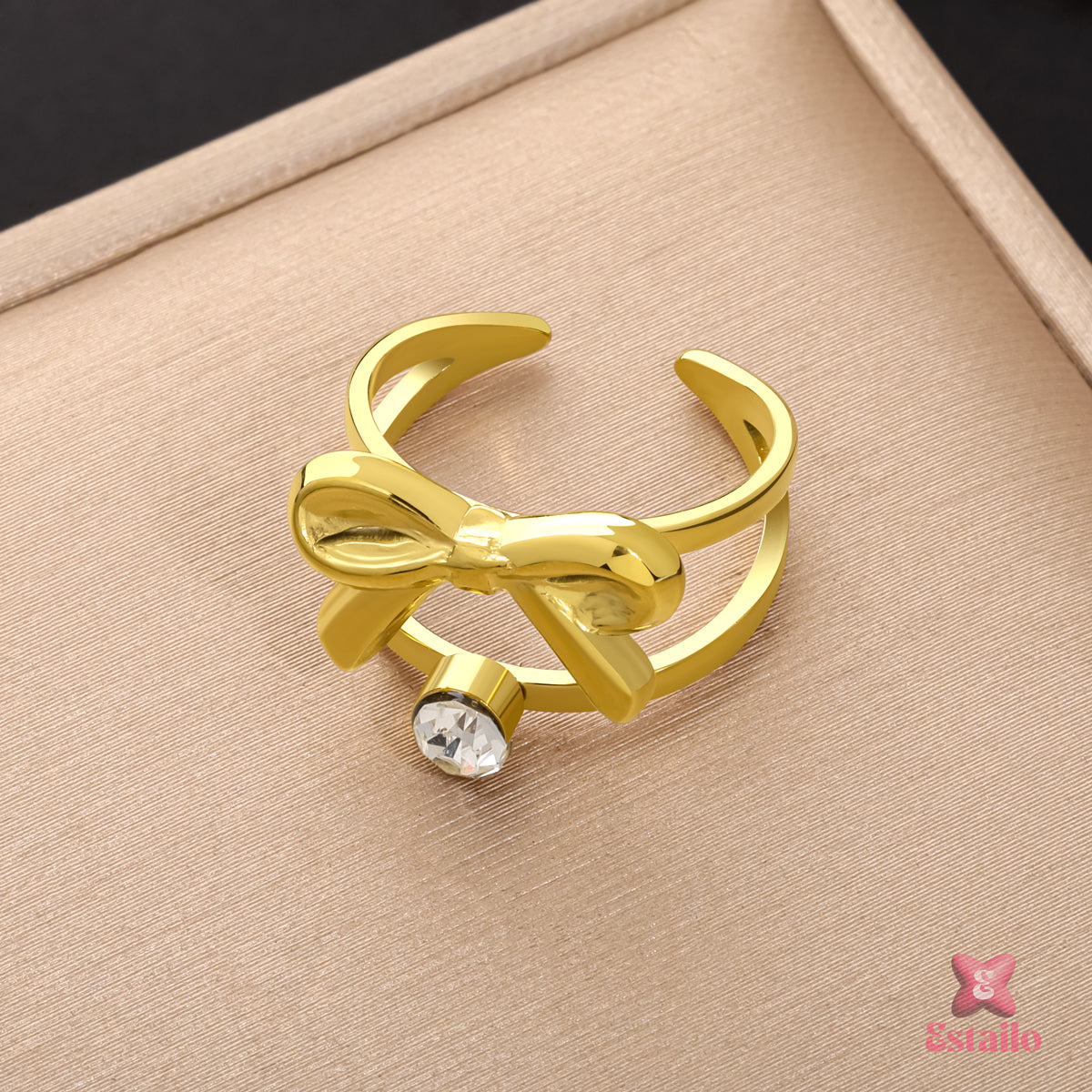 Glimmer Knot Ring