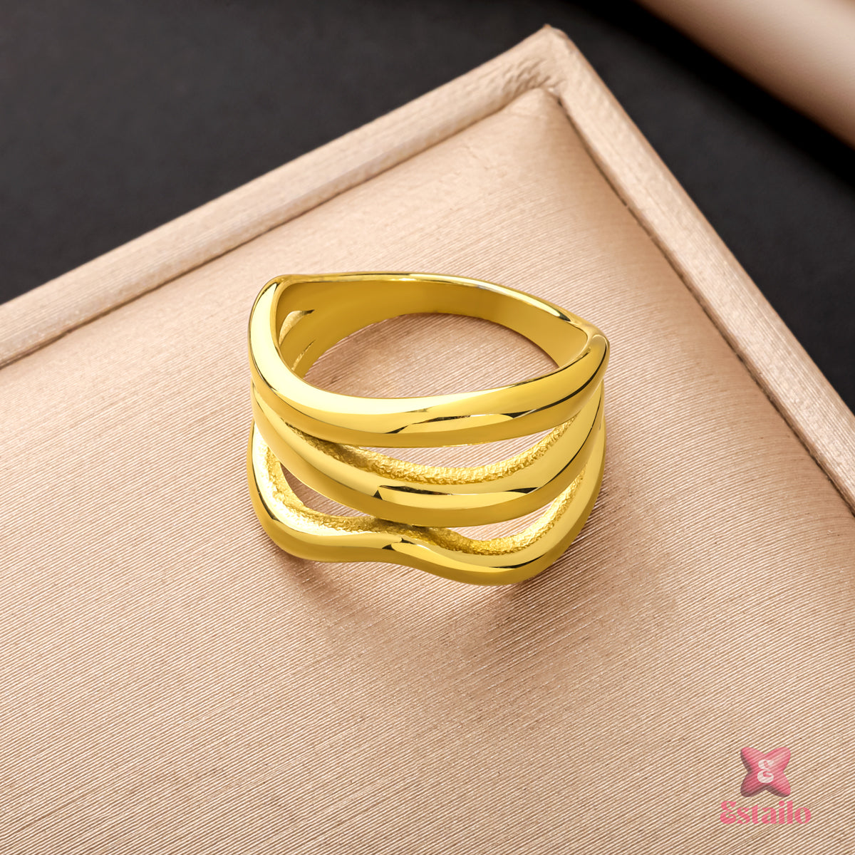 Golden Ripple Ring